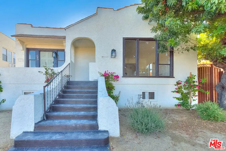1361 Keniston Avenue, Los Angeles, California 90019
