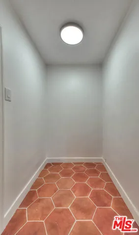 1361 Keniston Avenue, Los Angeles, California 90019