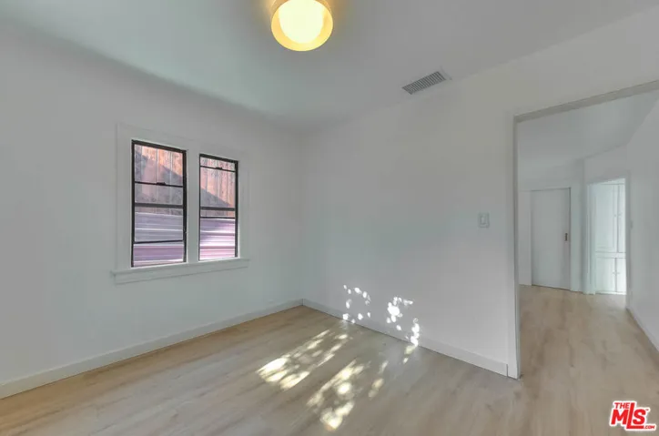 1361 Keniston Avenue, Los Angeles, California 90019