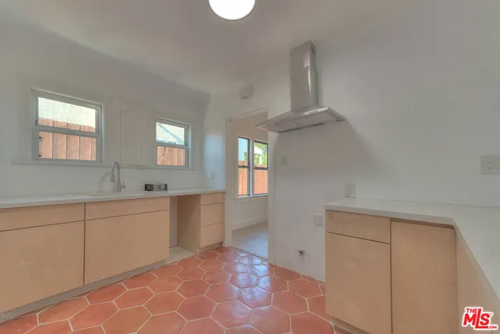 1361 Keniston Avenue, Los Angeles, California 90019