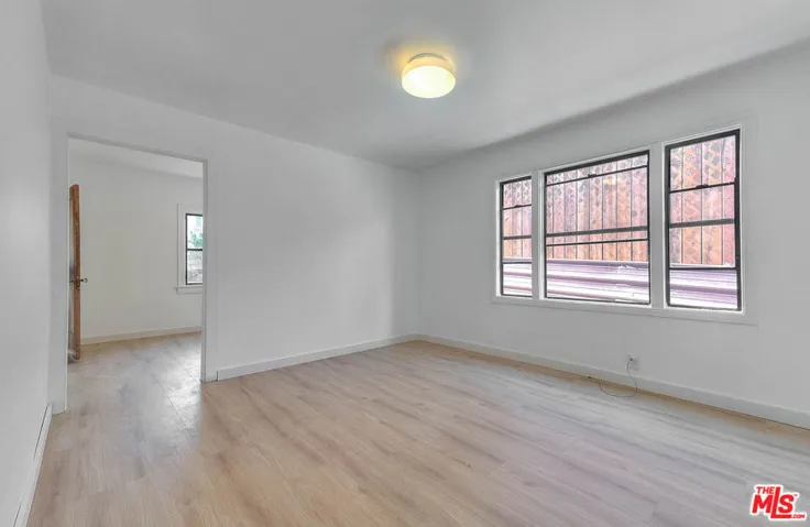 1361 Keniston Avenue, Los Angeles, California 90019