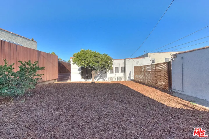 1361 Keniston Avenue, Los Angeles, California 90019
