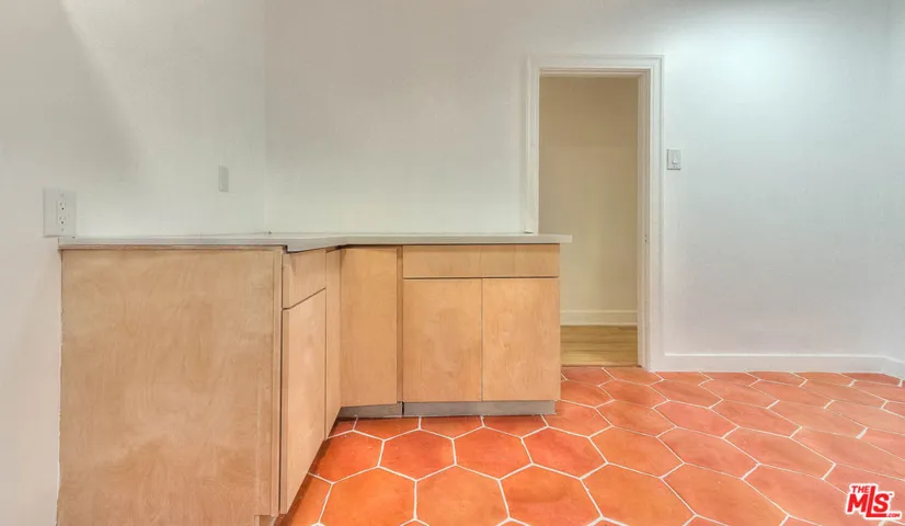 1361 Keniston Avenue, Los Angeles, California 90019