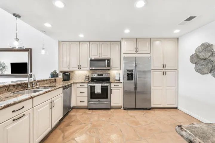 39-web-or-mls-8M4A5288
