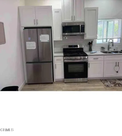 B Kitchen