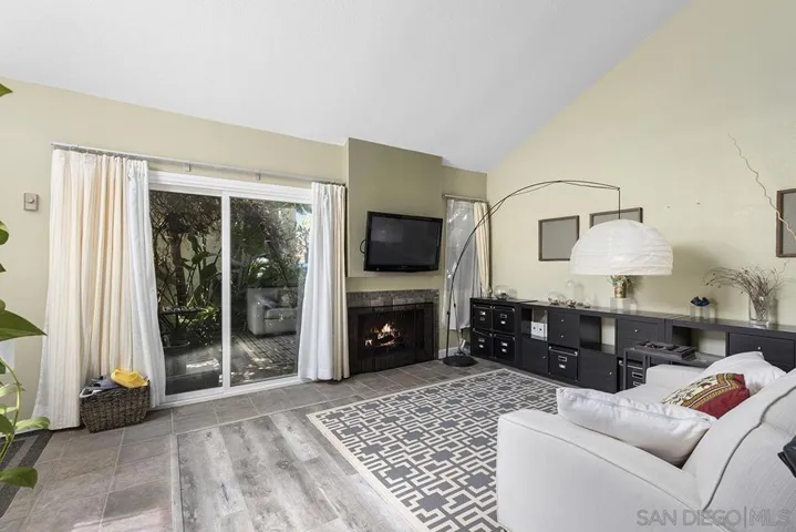 6186 Caminito Baeza, San Diego, California 92122