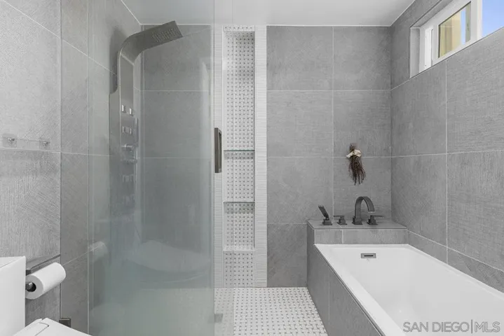 6186 Caminito Baeza, San Diego, California 92122