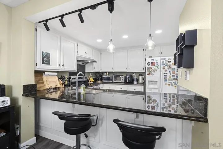 6186 Caminito Baeza, San Diego, California 92122