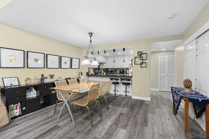6186 Caminito Baeza, San Diego, California 92122