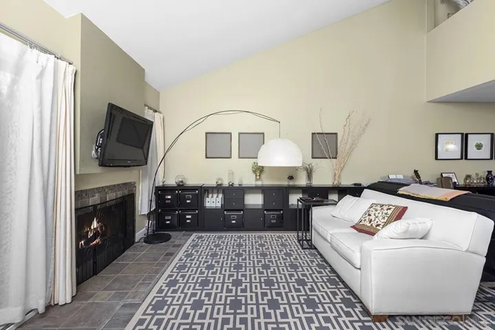 6186 Caminito Baeza, San Diego, California 92122