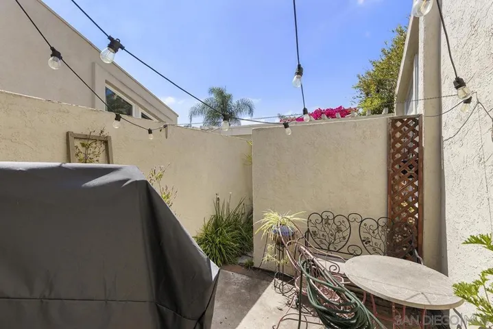 6186 Caminito Baeza, San Diego, California 92122