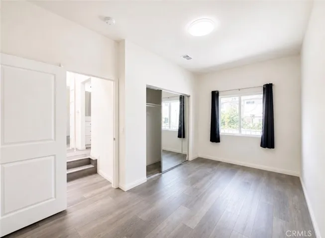 917 S Catalina 5, Los Angeles, California 90006