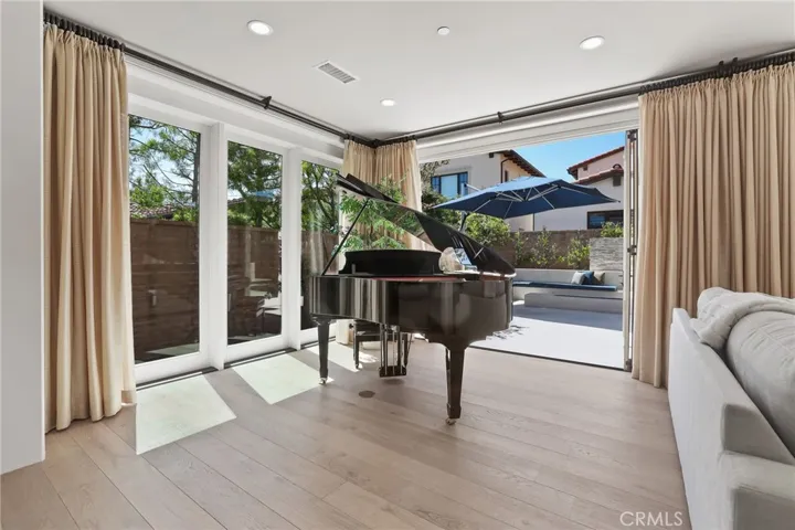 109 Andirons, Irvine, California 92602