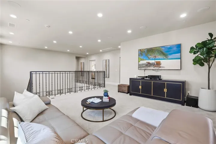 109 Andirons, Irvine, California 92602