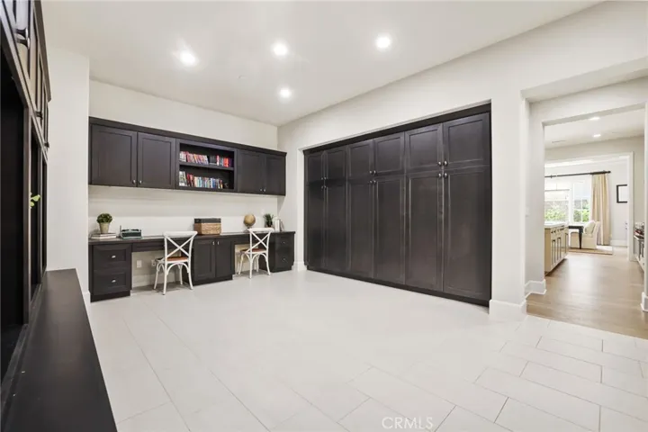 109 Andirons, Irvine, California 92602
