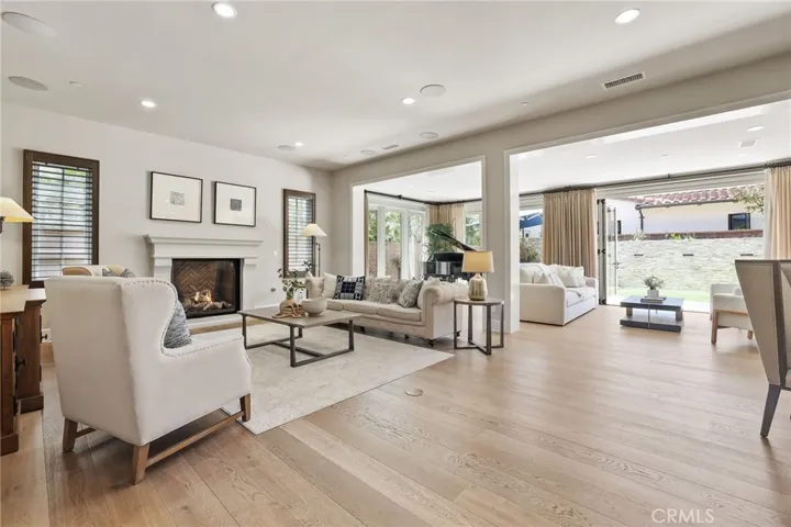 109 Andirons, Irvine, California 92602