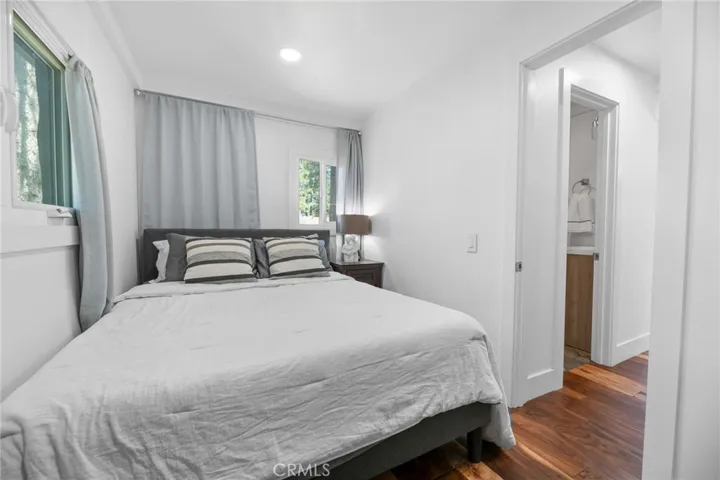 Bedroom next to bathroom