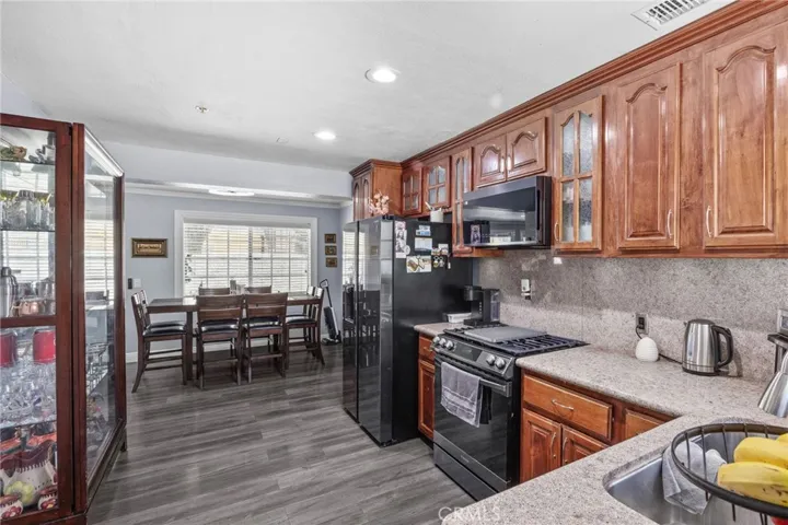 9333 Elm Vista Drive 4, Downey, California 90242