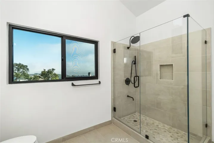 2nd floor bathroom