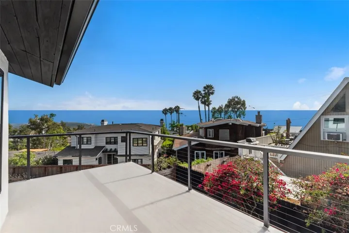 Balcony with Ocean and Mountain views