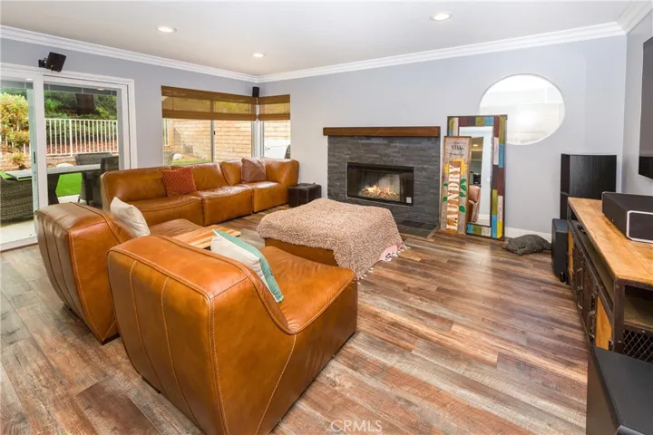 23015 Edenton Place, Valencia, California 91354