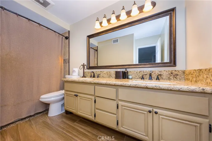 23015 Edenton Place, Valencia, California 91354