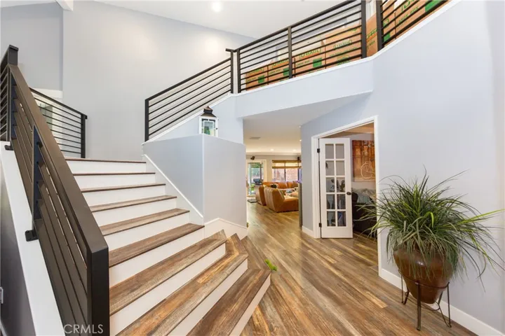 23015 Edenton Place, Valencia, California 91354