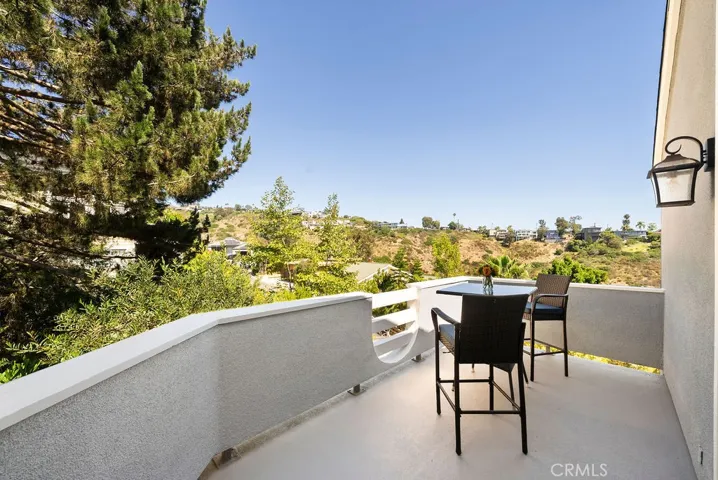 Deck off the familyroom