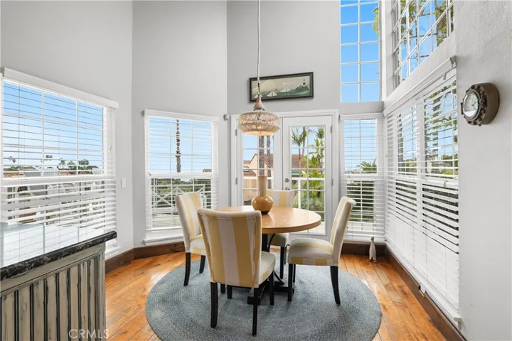 Breakfast nook