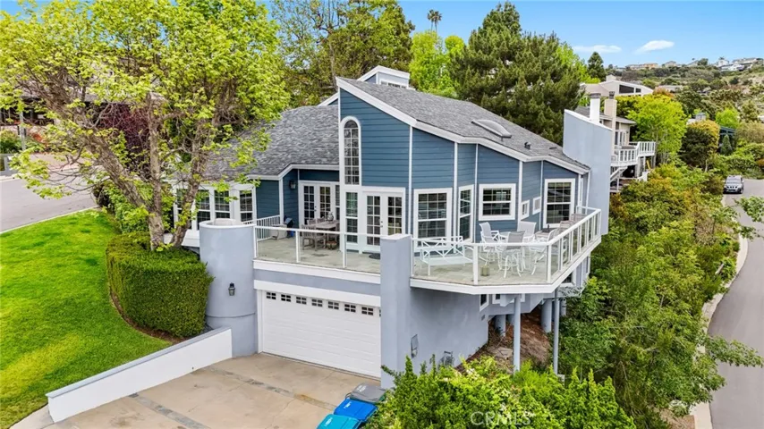 2210 Bridge, Laguna Beach, California 92651