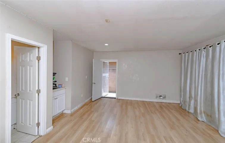 1217 S Huron, Santa Ana, California 92704