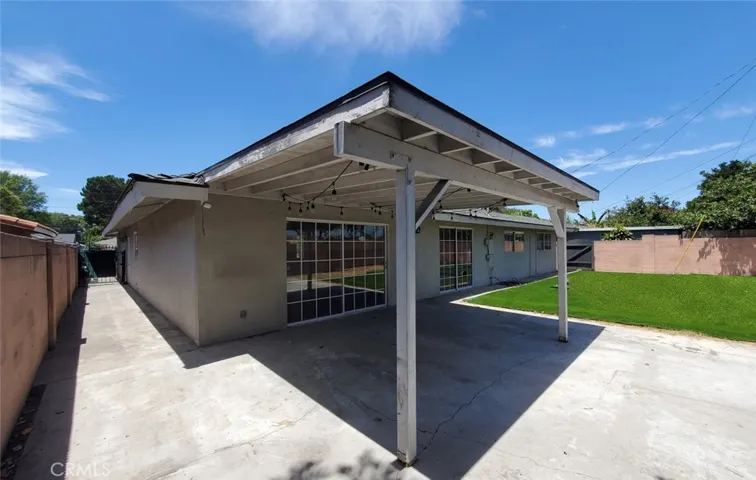 1217 S Huron, Santa Ana, California 92704