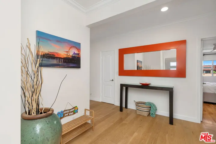 2101 Ocean Avenue 17, Santa Monica, California 90405