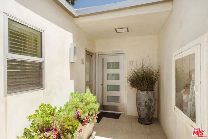 2101 Ocean Avenue 17, Santa Monica, California 90405