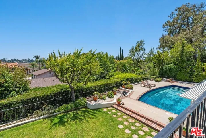 2720 Aqua Verde Circle, Los Angeles, California 90077