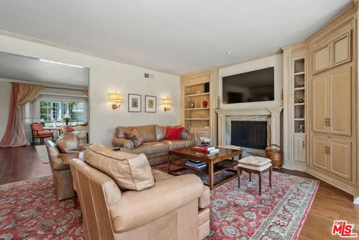 2720 Aqua Verde Circle, Los Angeles, California 90077