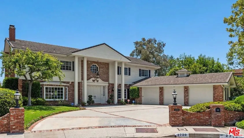 2720 Aqua Verde Circle, Los Angeles, California 90077