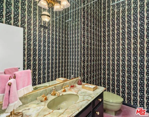 2720 Aqua Verde Circle, Los Angeles, California 90077