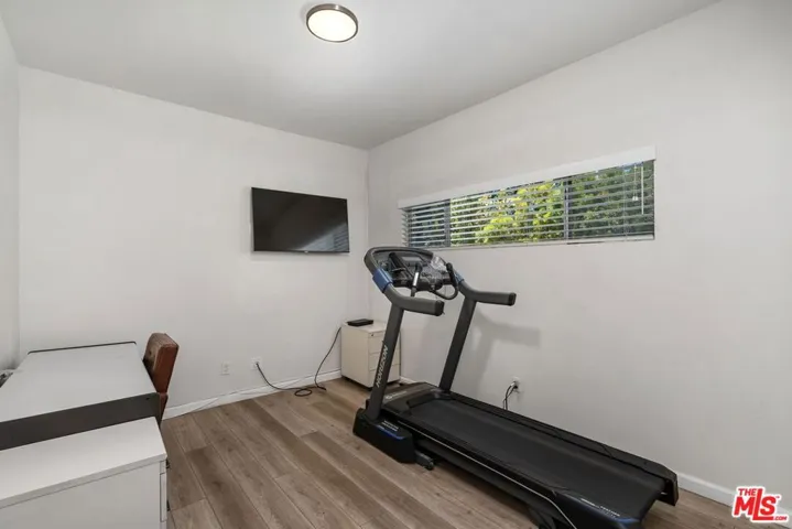 2720 Aqua Verde Circle, Los Angeles, California 90077
