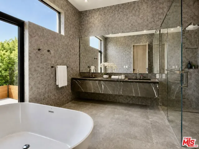 8741 Dorrington Avenue, West Hollywood, California 90048