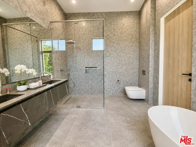 8741 Dorrington Avenue, West Hollywood, California 90048