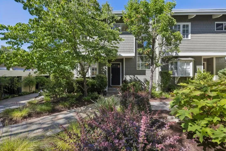 712 University Drive, Menlo Park, California 94025