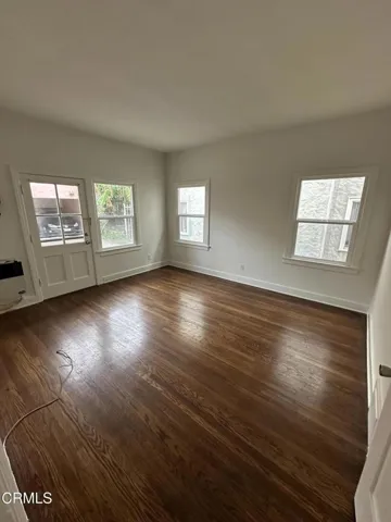 living rm apt 5