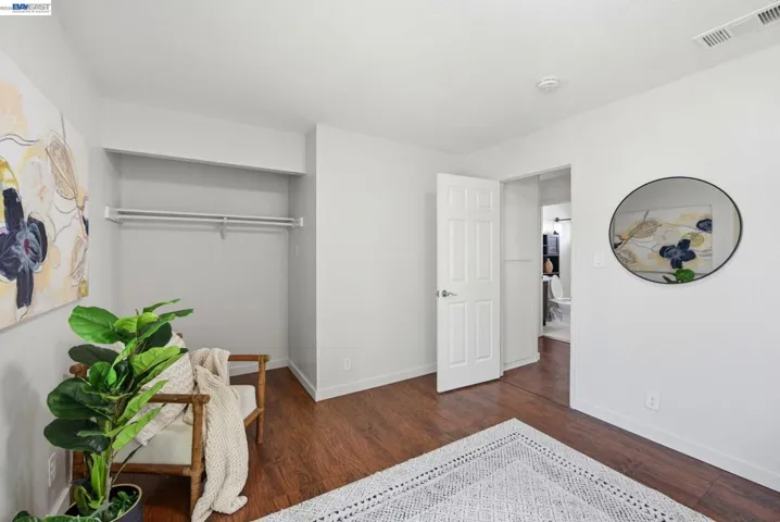 27864 Hummingbird Ct, Hayward, California 94545-4042