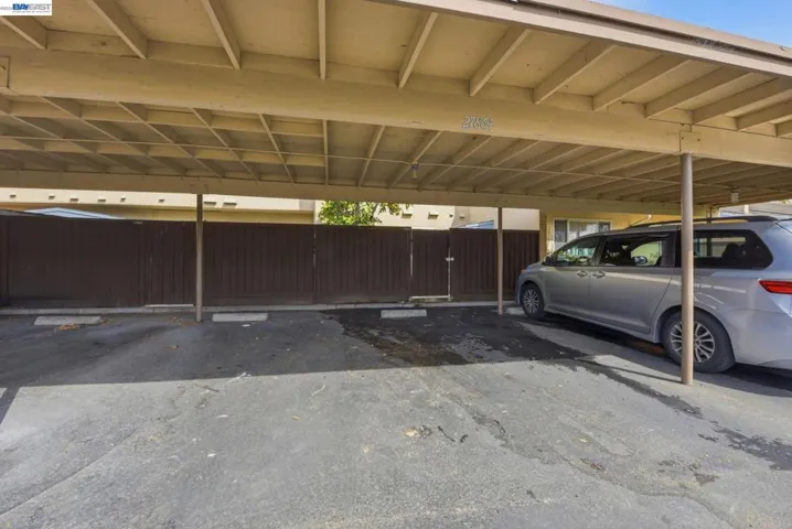 27864 Hummingbird Ct, Hayward, California 94545-4042