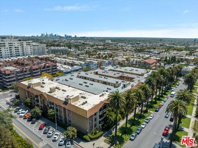 1750 Camino Palmero Street 237, Los Angeles, California 90046