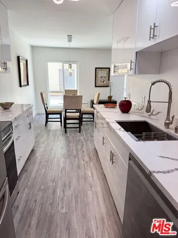 1750 Camino Palmero Street 237, Los Angeles, California 90046
