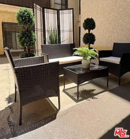 1750 Camino Palmero Street 237, Los Angeles, California 90046