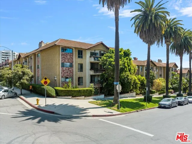 1750 Camino Palmero Street 237, Los Angeles, California 90046