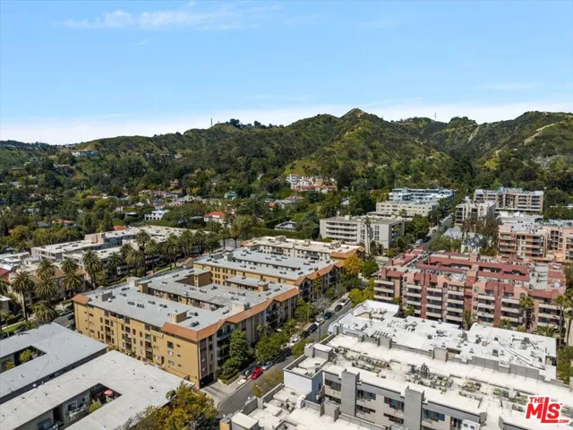 1750 Camino Palmero Street 237, Los Angeles, California 90046